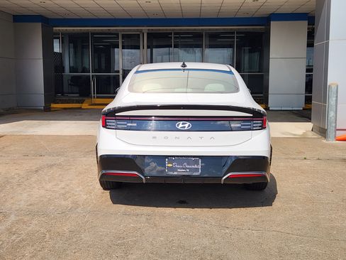 Used 2025 Hyundai Sonata SEL FWD image 7
