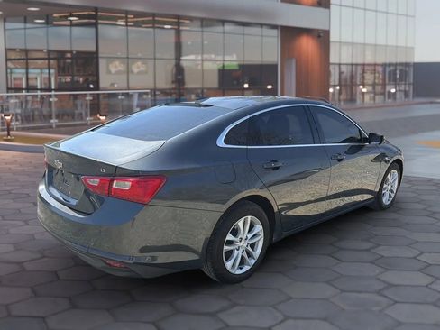 Used 2018 Chevrolet Malibu LT w/ Driver Confidence Package image 15