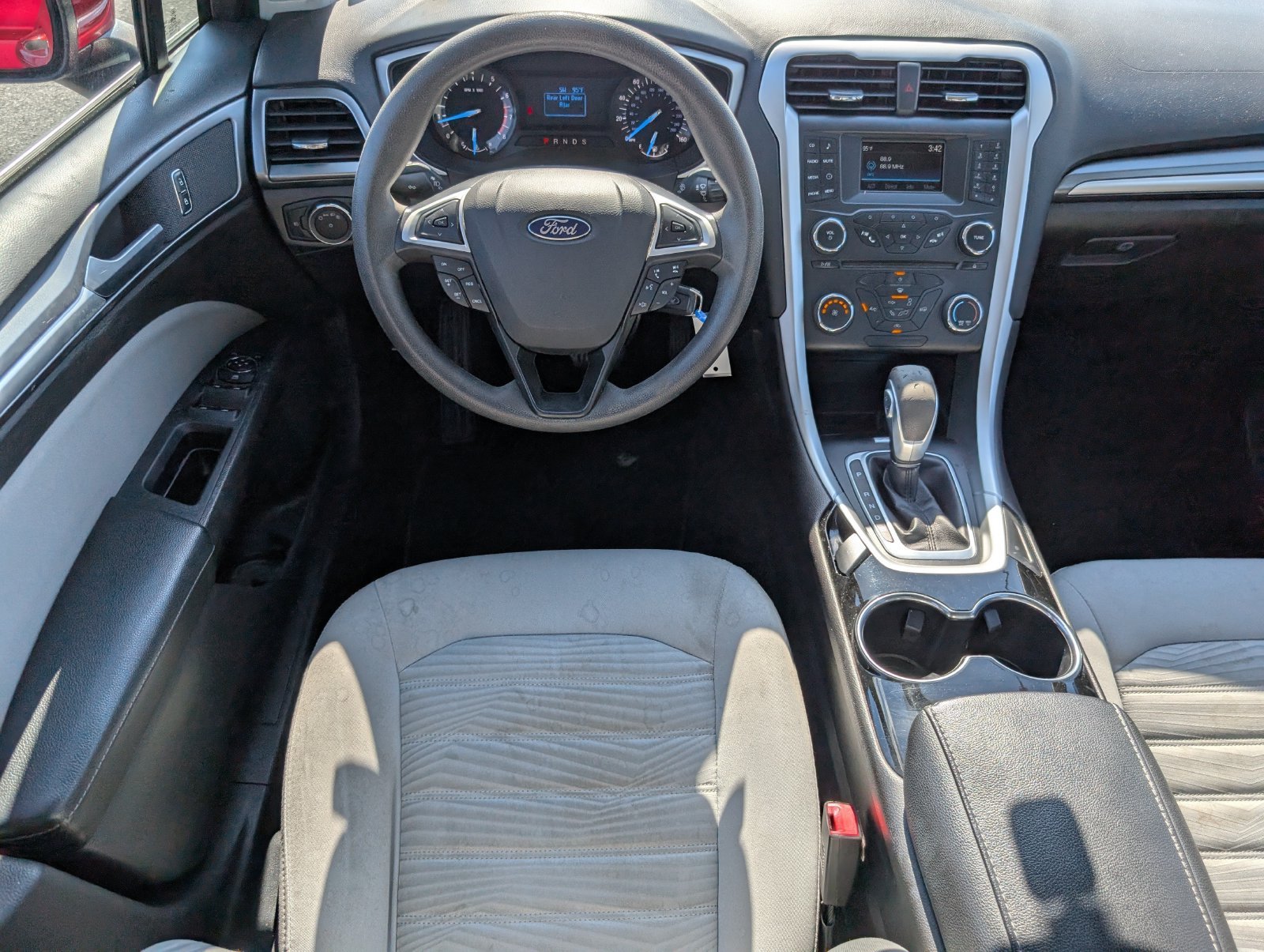 Used 2016 Ford Fusion S w/ Equipment Group 101A FWD image 6