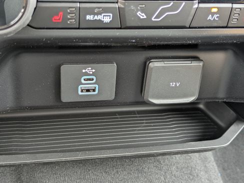 New 2026 Ford F250 XLT w/ XLT Premium Package AWD/4WD image 31
