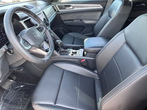 Used 2023 Volkswagen Atlas Cross Sport SE w/ Panoramic Sunroof Package AWD/4WD image 18