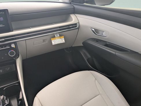 New 2026 Hyundai Tucson SEL FWD image 22