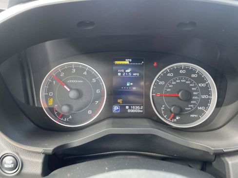 Used 2020 Subaru Ascent Premium w/ Convenience Package AWD/4WD image 2