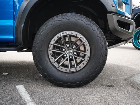 Used 2019 Ford F150 Raptor w/ Equipment Group 802A Luxury AWD/4WD image 11