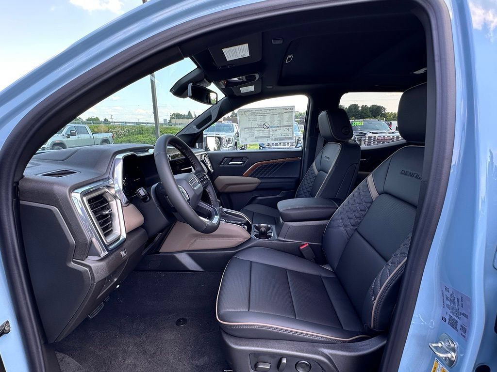 New 2026 GMC Canyon Denali AWD/4WD image 14
