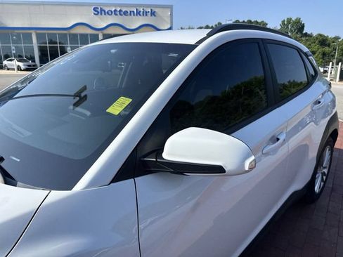 Used 2021 Hyundai Kona SEL w/ Cargo Package FWD image 5