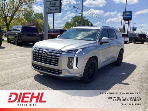 Used 2024 Hyundai Palisade Calligraphy AWD/4WD image 2