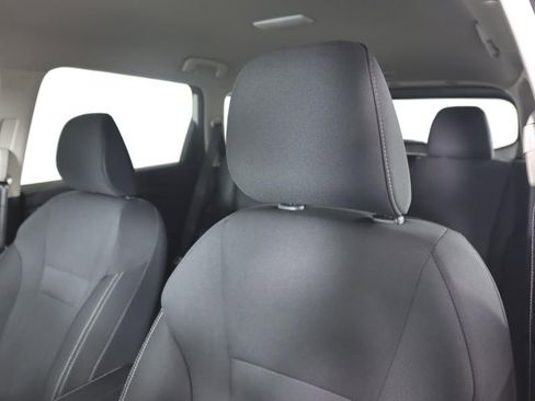 Certified 2025 Nissan Rogue S image 23