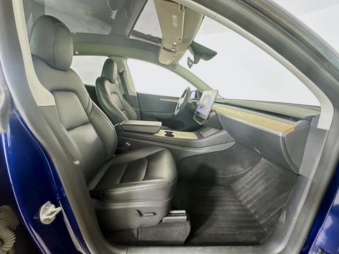 Used 2023 Tesla Model Y Long Range image 31