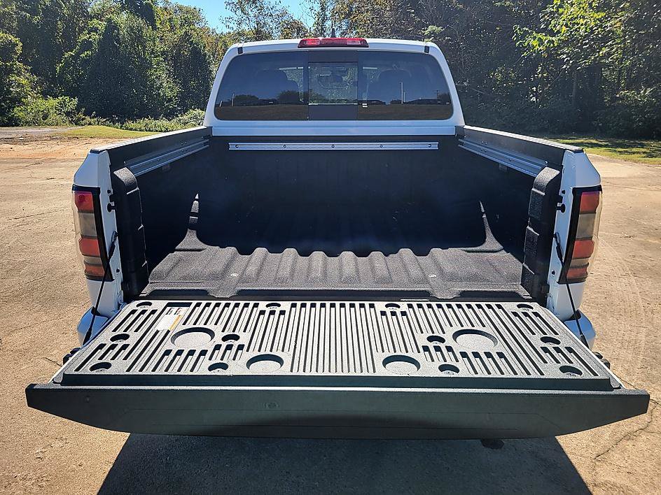 Certified 2025 Nissan Frontier SV w/ SV Convenience Package RWD image 14