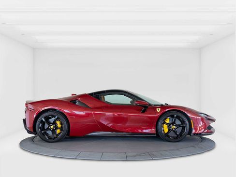 Certified 2025 Ferrari SF90 Spider AWD/4WD image 6