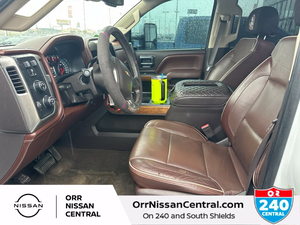 Used 2016 Chevrolet Silverado 3500 High Country w/ Duramax Plus Package AWD/4WD image 3