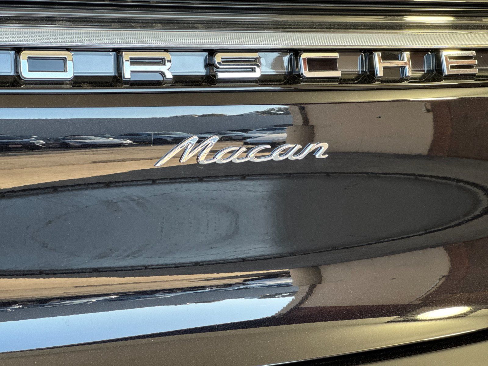 Certified 2026 Porsche Macan AWD/4WD image 34