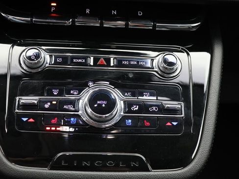 Used 2022 Lincoln Corsair AWD w/ Equipment Group 101A image 22