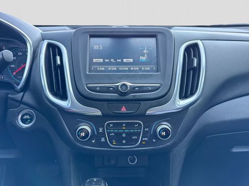 Used 2018 Chevrolet Equinox LT image 28