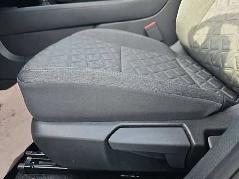 New 2026 Nissan Kicks SV w/ SV Premium Package FWD image 31