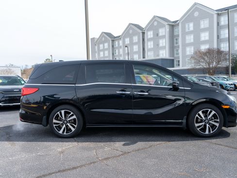 Used 2018 Honda Odyssey Elite image 10