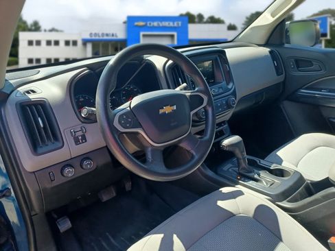 Used 2019 Chevrolet Colorado W/T w/ WT Convenience Package AWD/4WD image 8