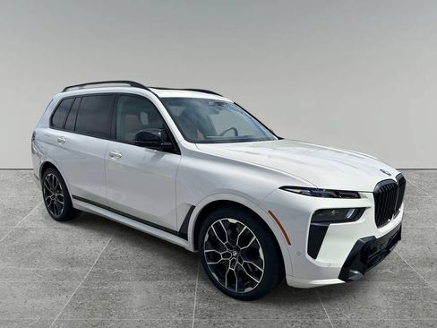 Used 2025 BMW X7 M60i w/ Executive Package AWD/4WD image 7
