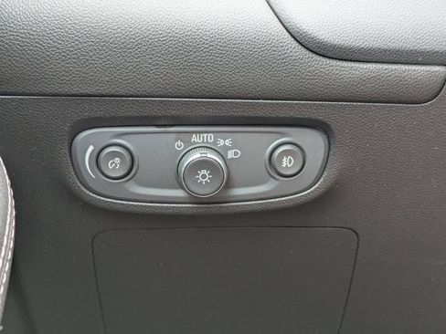 Used 2020 Buick Encore GX Select w/ Experience Buick Package FWD image 27