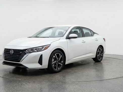 Used 2025 Nissan Sentra SV FWD image 3