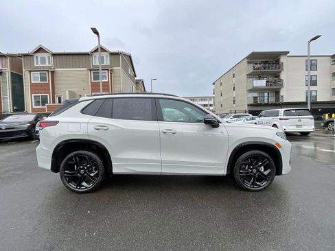 New 2026 Volkswagen Tiguan SE R-Line image 9