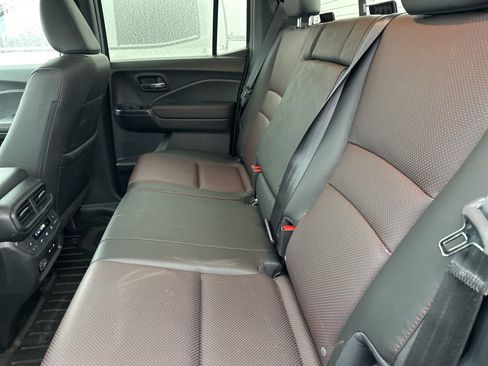 Used 2024 Honda Ridgeline Black Edition image 13
