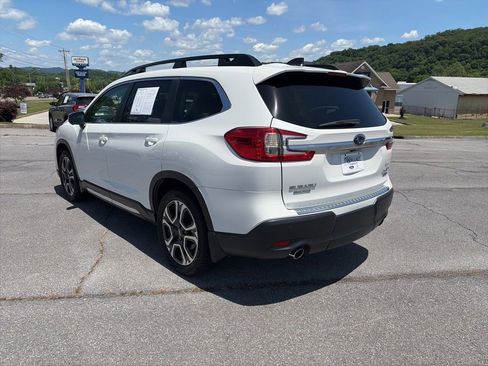 Used 2023 Subaru Ascent Limited w/ Technology Package AWD/4WD image 2