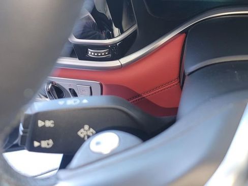 Used 2022 BMW ALPINA B7 xDrive image 17