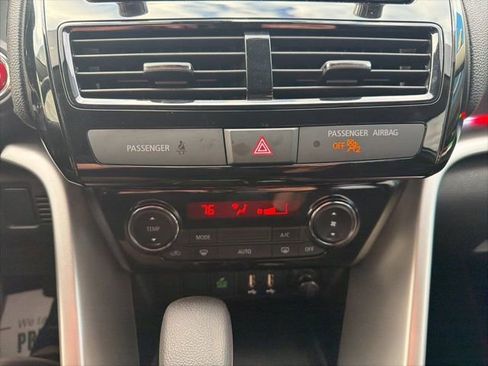 Used 2024 Mitsubishi Eclipse Cross AWD image 15