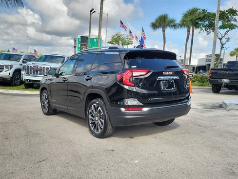 Used 2024 GMC Terrain SLT FWD image 7