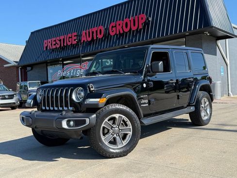 Used 2018 Jeep Wrangler Unlimited Sahara AWD/4WD image 20