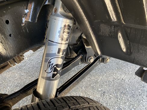 Used 2022 Jeep Gladiator Sport AWD/4WD image 18