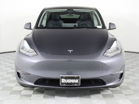Used 2021 Tesla Model Y Long Range image 6
