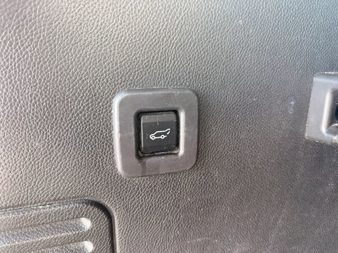 Used 2013 Ford Expedition EL Limited RWD image 40