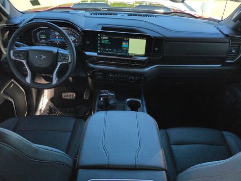 Used 2024 Chevrolet Silverado 1500 LT Trail Boss w/ LT Trail Boss Premium Package image 14