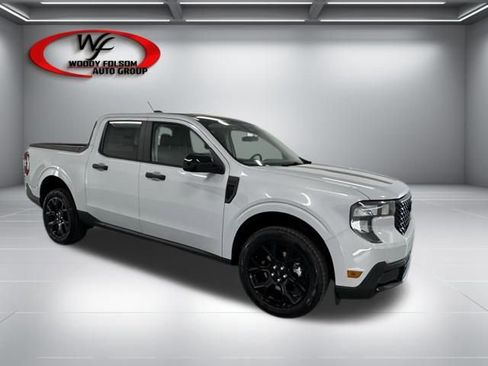 New 2026 Ford Maverick XLT w/ XLT Luxury Package image 3