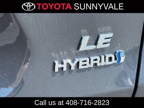 Used 2024 Toyota RAV4 LE AWD/4WD image 14
