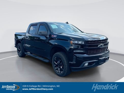 Used 2020 Chevrolet Silverado 1500 RST AWD/4WD image 1
