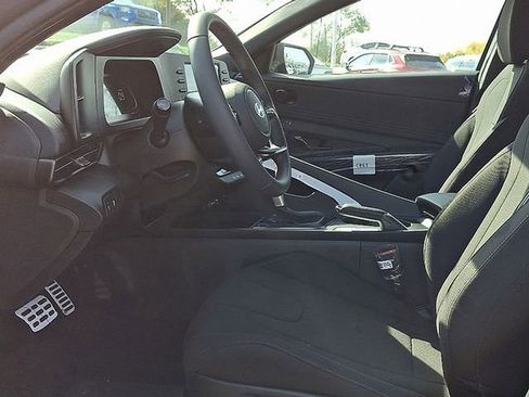 New 2026 Hyundai Elantra Sport FWD image 7
