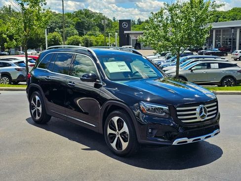 New 2026 Mercedes-Benz GLB 250 4MATIC image 1