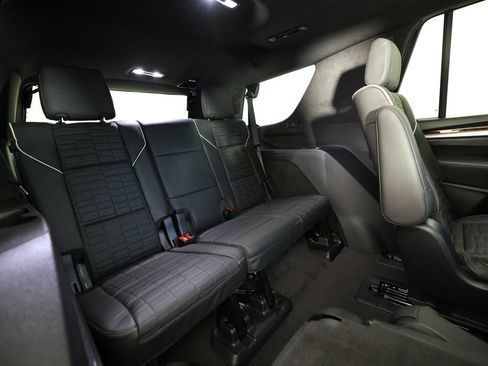 Used 2026 Cadillac Escalade Platinum Sport w/ LPO, ONYX Package AWD/4WD image 12