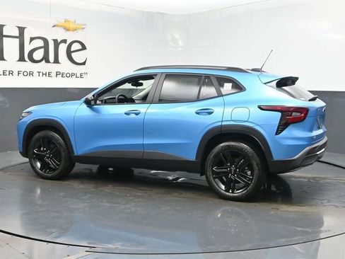 New 2025 Chevrolet Trax ACTIV w/ Sunroof Package FWD image 30