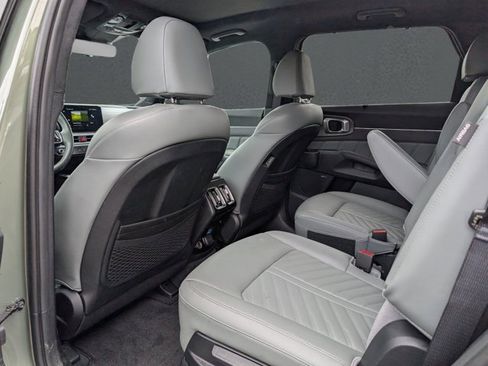 Used 2024 Kia Sorento SX Prestige w/ Sage Leather Package image 11