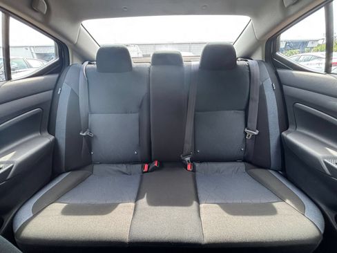 Used 2025 Nissan Versa SV FWD image 36