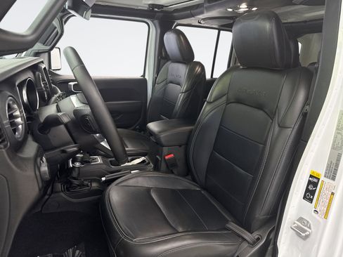 Used 2022 Jeep Wrangler Unlimited Sahara w/ Dual Top Group image 11
