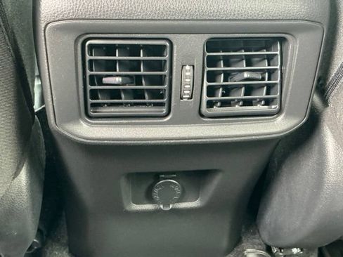 Used 2023 Toyota RAV4 LE FWD image 9