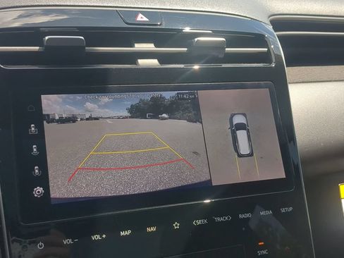 Used 2023 Hyundai Tucson Limited FWD image 18
