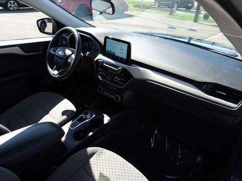 Used 2022 Ford Escape SE image 29