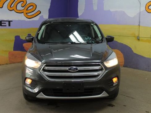 Used 2017 Ford Escape SE AWD/4WD image 3